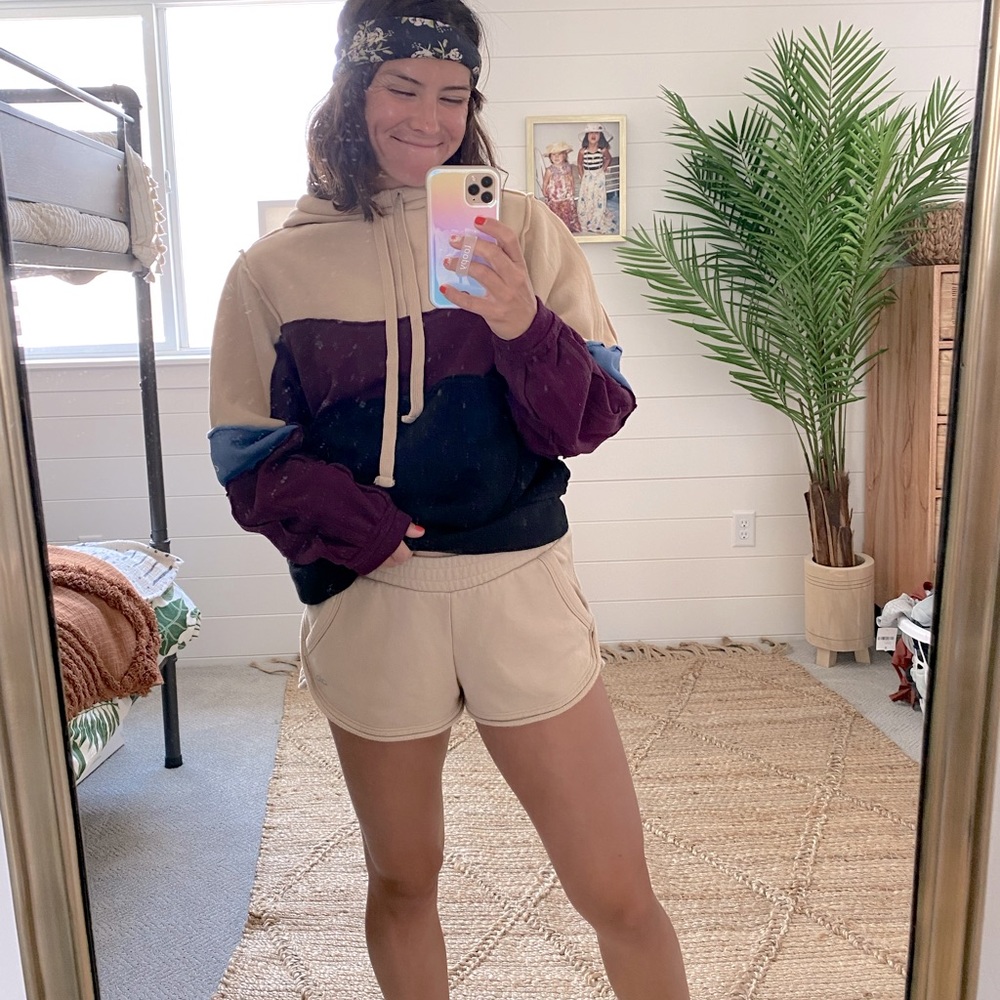 Alo Yoga sweat outfit